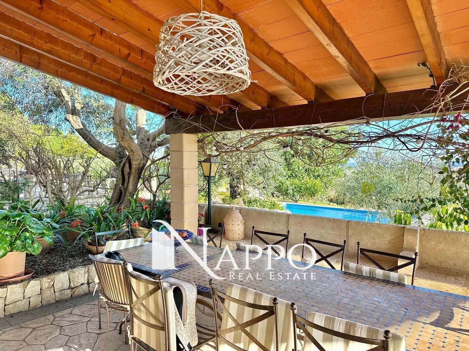 Chalet de 8 habitaciones en Inca en venta con piscina garaje - 3.350.000 € (Ref: 8151698)