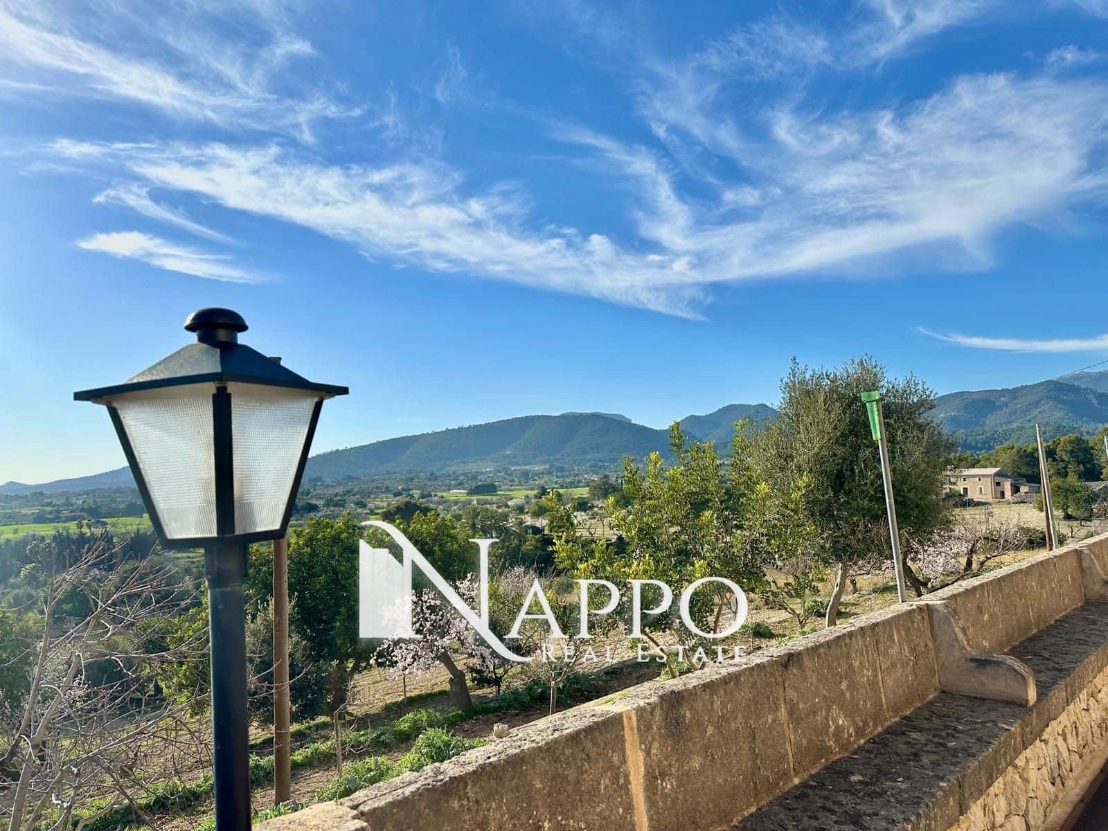 Chalet de 8 habitaciones en Inca en venta con piscina garaje - 3.350.000 € (Ref: 8151698)