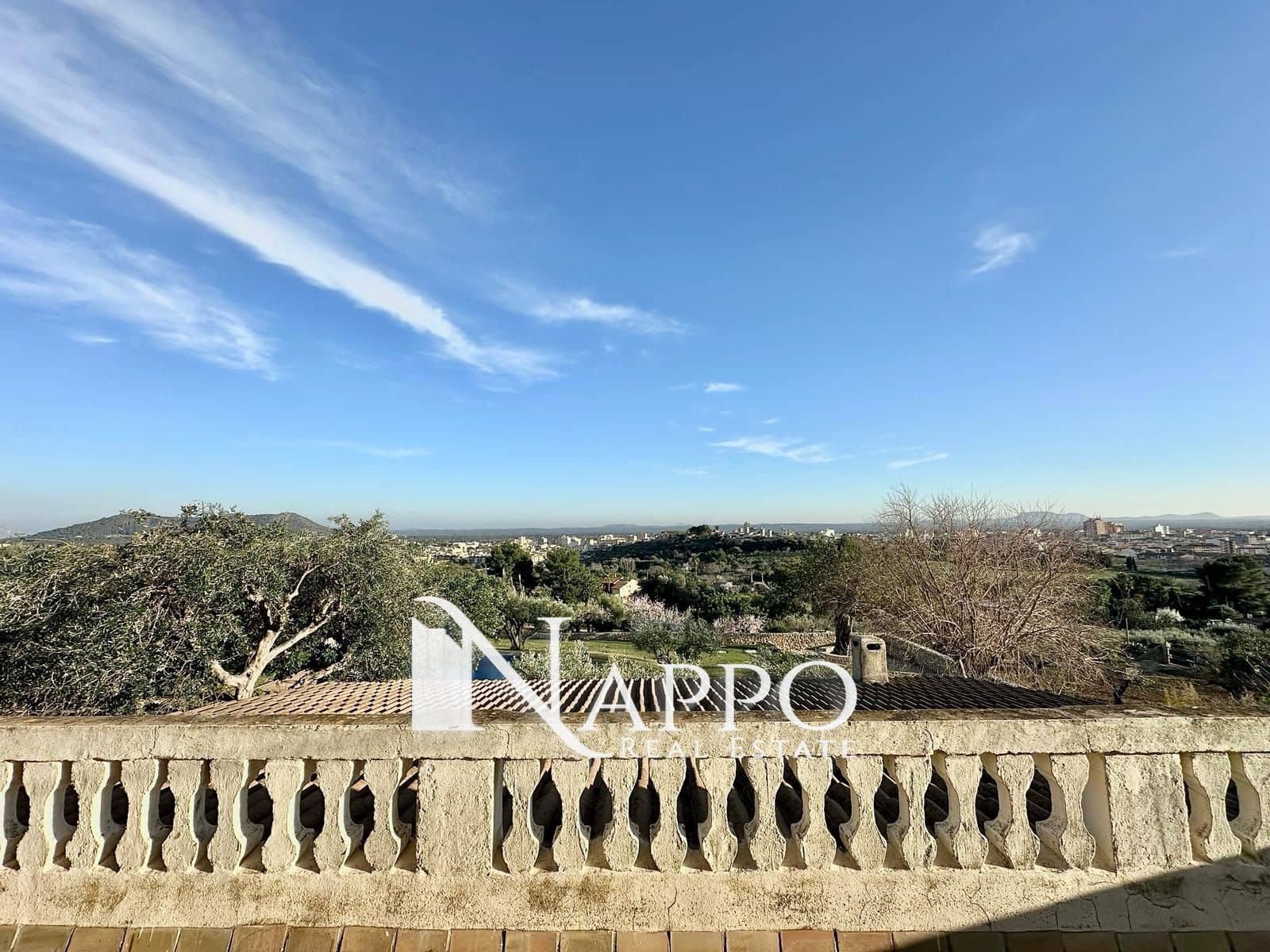 Chalet de 8 habitaciones en Inca en venta con piscina garaje - 3.350.000 € (Ref: 8151698)