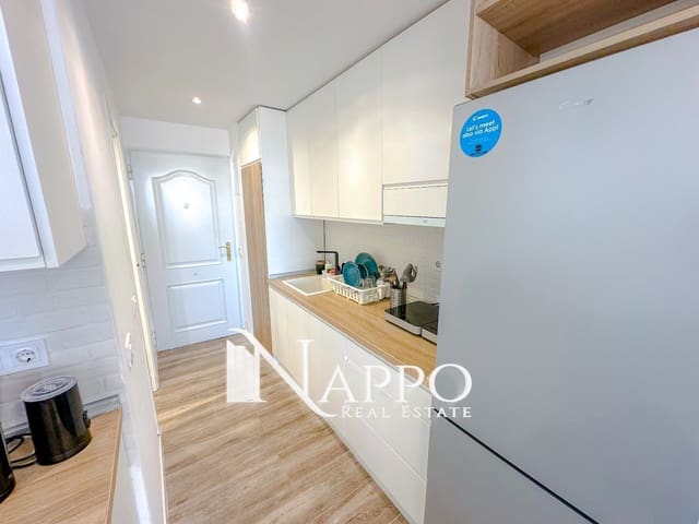 Flat for rent in Cala Mayor, Palma de Mallorca - € 1,050 (Ref: 8176794)