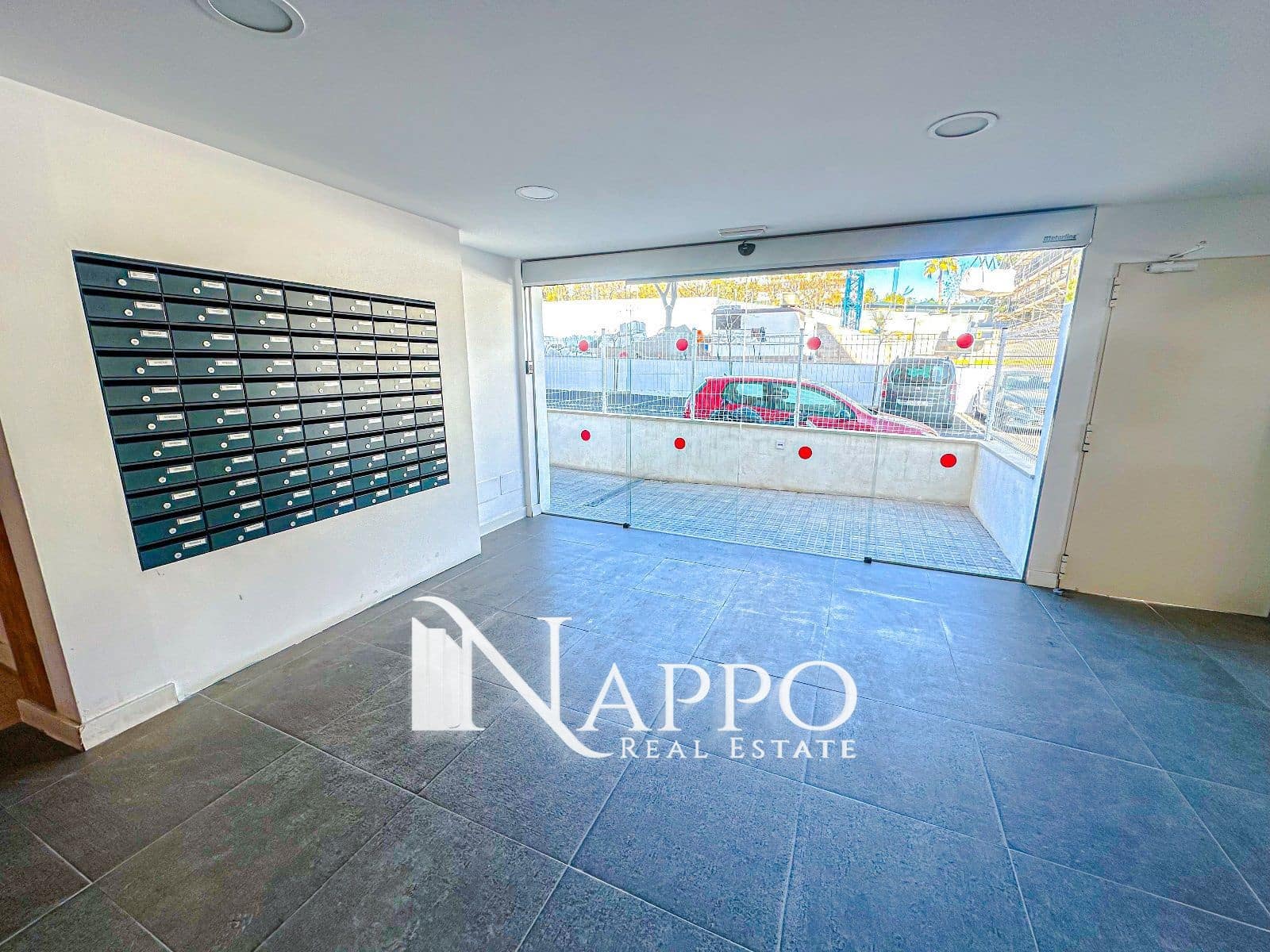 Flat for rent in Cala Mayor - € 1,050 (Ref: 8176794)