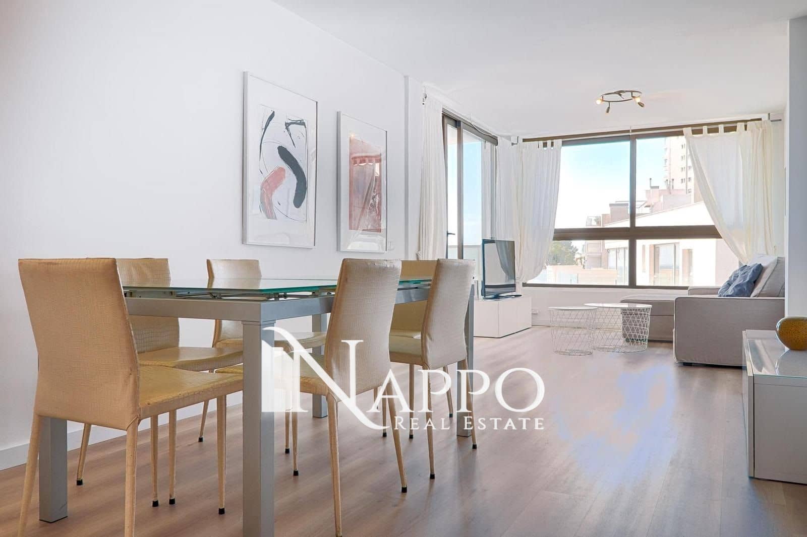 2 slaapkamer Flat te huur in Cala Mayor - € 2.000 (Ref: 8220022)