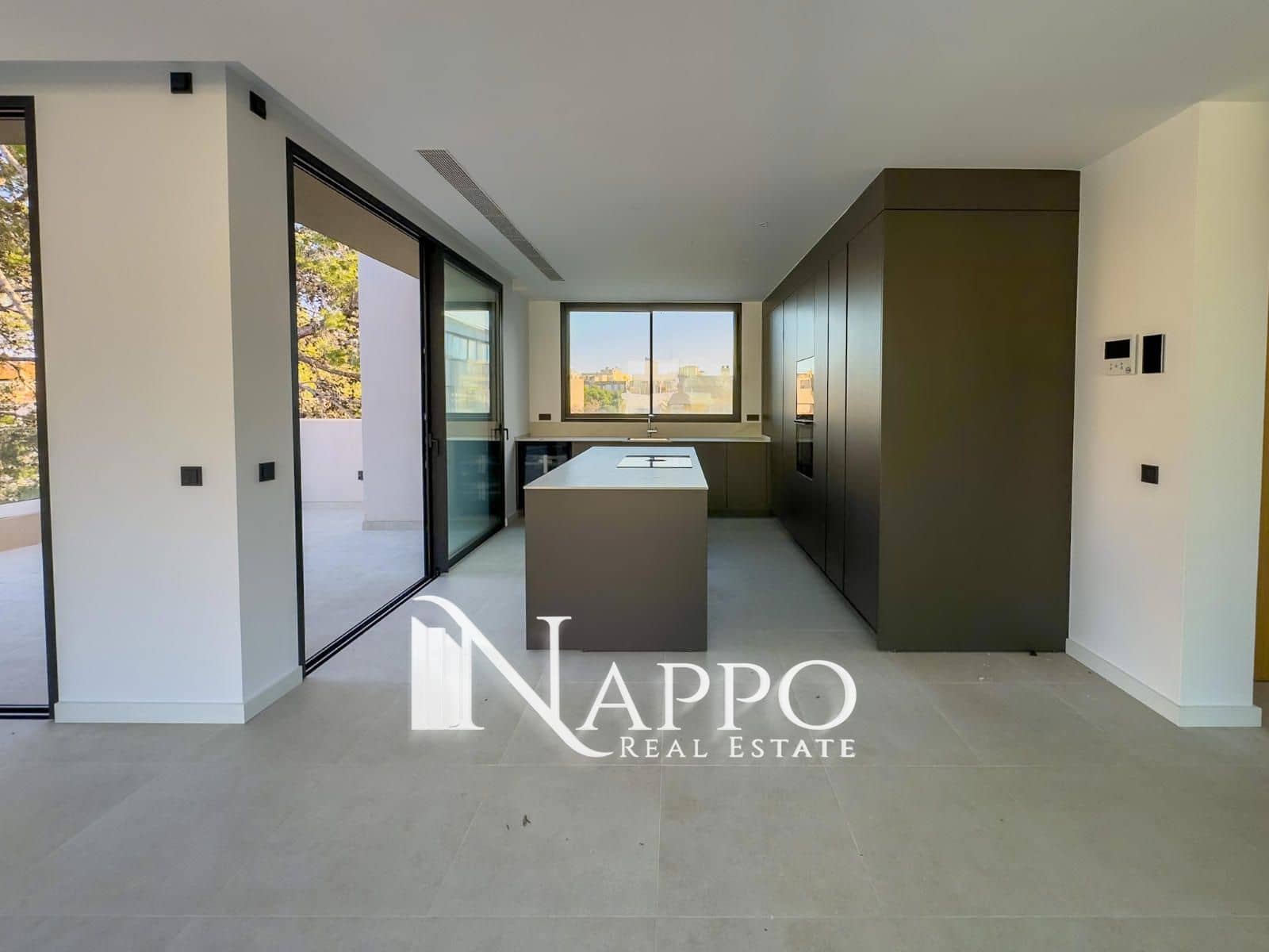 3 soverom Leilighet til salgs i Palma de Mallorca med svømmebasseng garasje - € 2 600 000 (Ref: 8238394)