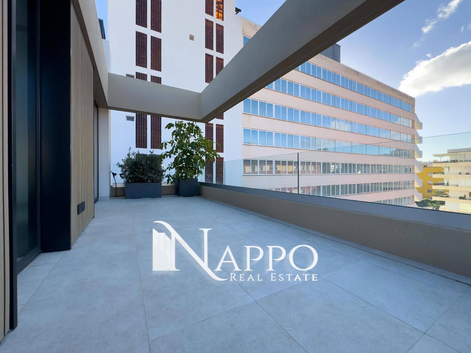 3 soverom Leilighet til salgs i Palma de Mallorca med svømmebasseng garasje - € 2 600 000 (Ref: 8238394)