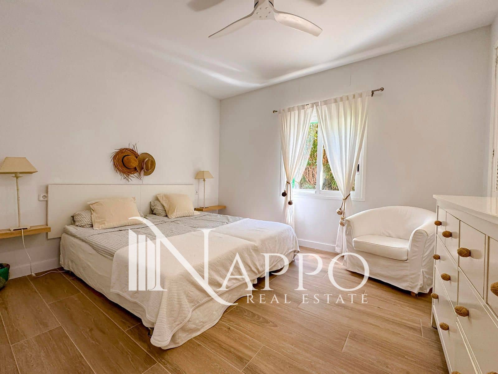 3 slaapkamer Villa te huur in Sa Rapita / La Rapita - € 2.000 (Ref: 8342444)