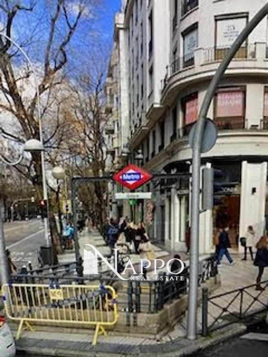 4 sypialnia Mieszkanie na sprzedaż w Miasto Madryt z garażem - 1 980 000 € (Ref: 8425480)