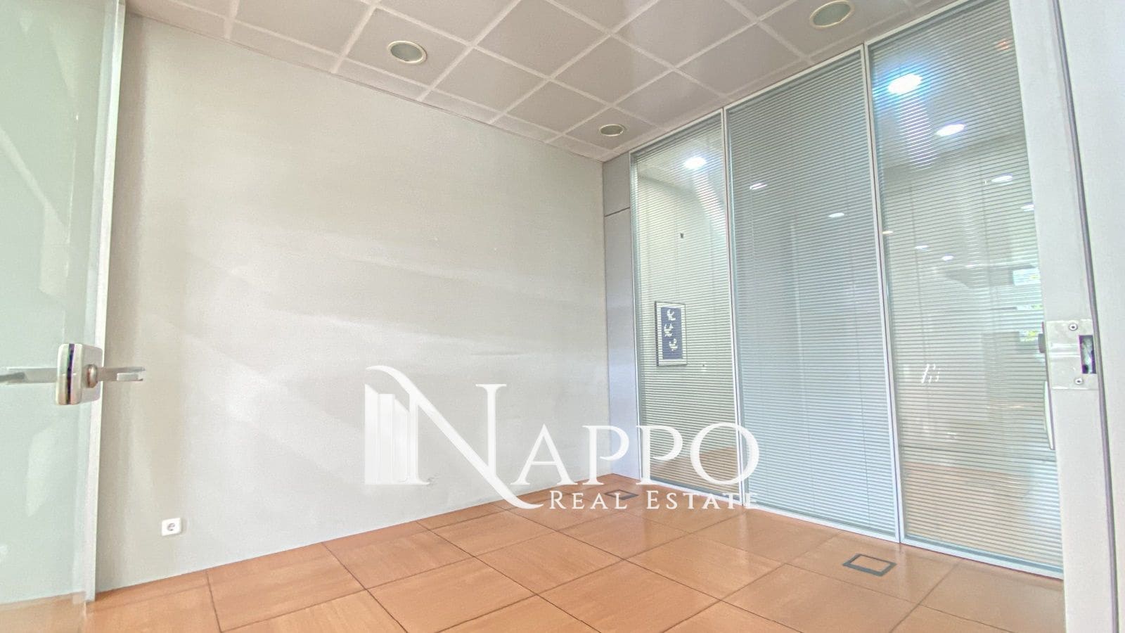 Office for sale in Palma de Mallorca with garage - € 350,000 (Ref: 8446866)