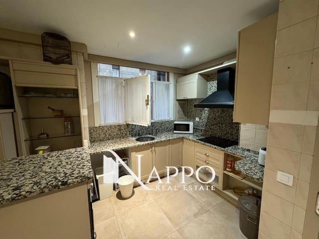 3 bedroom Apartment for rent in Gaztambide, Madrid city - € 725 (Ref: 8462076)