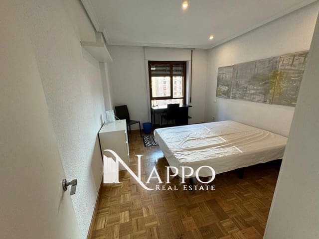 3 bedroom Apartment for rent in Gaztambide, Madrid city - € 725 (Ref: 8462076)