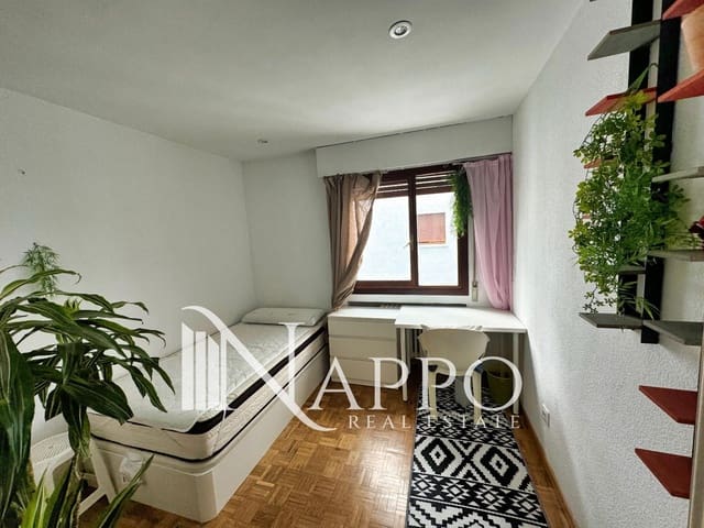 3 soveværelse Lejlighed til leje i Gaztambide, Madrid by - € 700 (Ref: 8462076)
