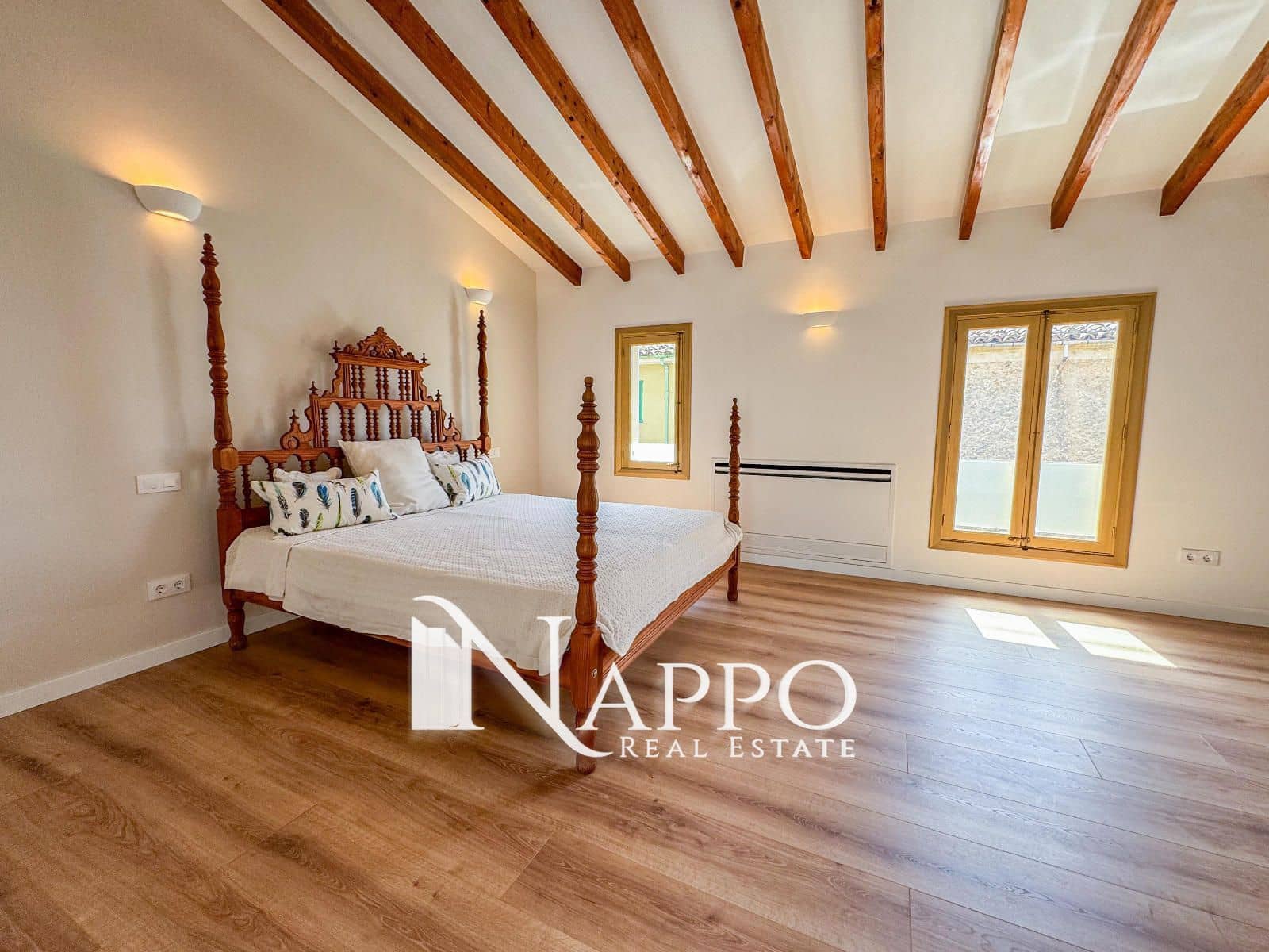 3 soveværelse Villa til salg i Llubi med swimmingpool garage - € 1.390.000 (Ref: 8462606)