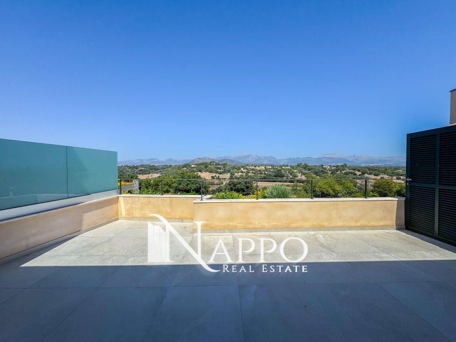 3 soveværelse Villa til salg i Llubi med swimmingpool garage - € 1.390.000 (Ref: 8462606)