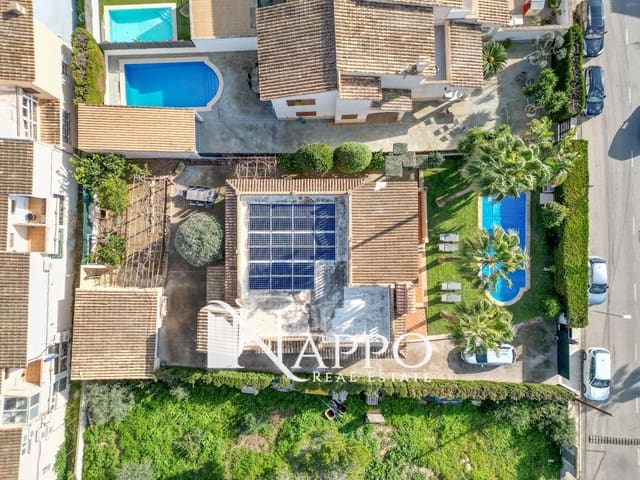 4 soveværelse Villa til salg i Badia Blava, Llucmajor med swimmingpool - € 849.000 (Ref: 8515064)