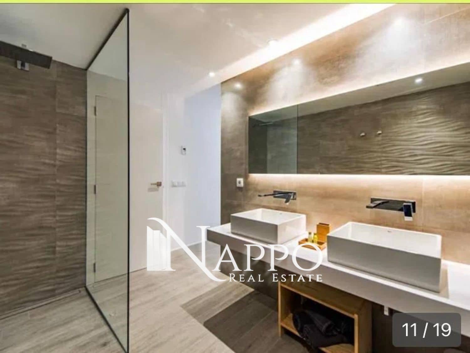 3 bedroom Flat for rent in Puerto de Alcudia - € 2,500 (Ref: 8532876)