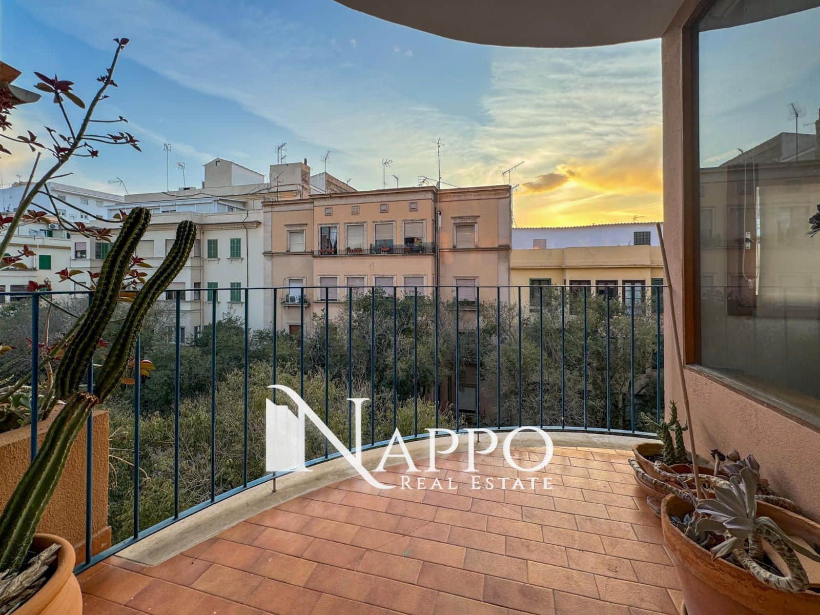 4 slaapkamer Flat te koop in Palma de Mallorca - € 549.000 (Ref: 8532877)