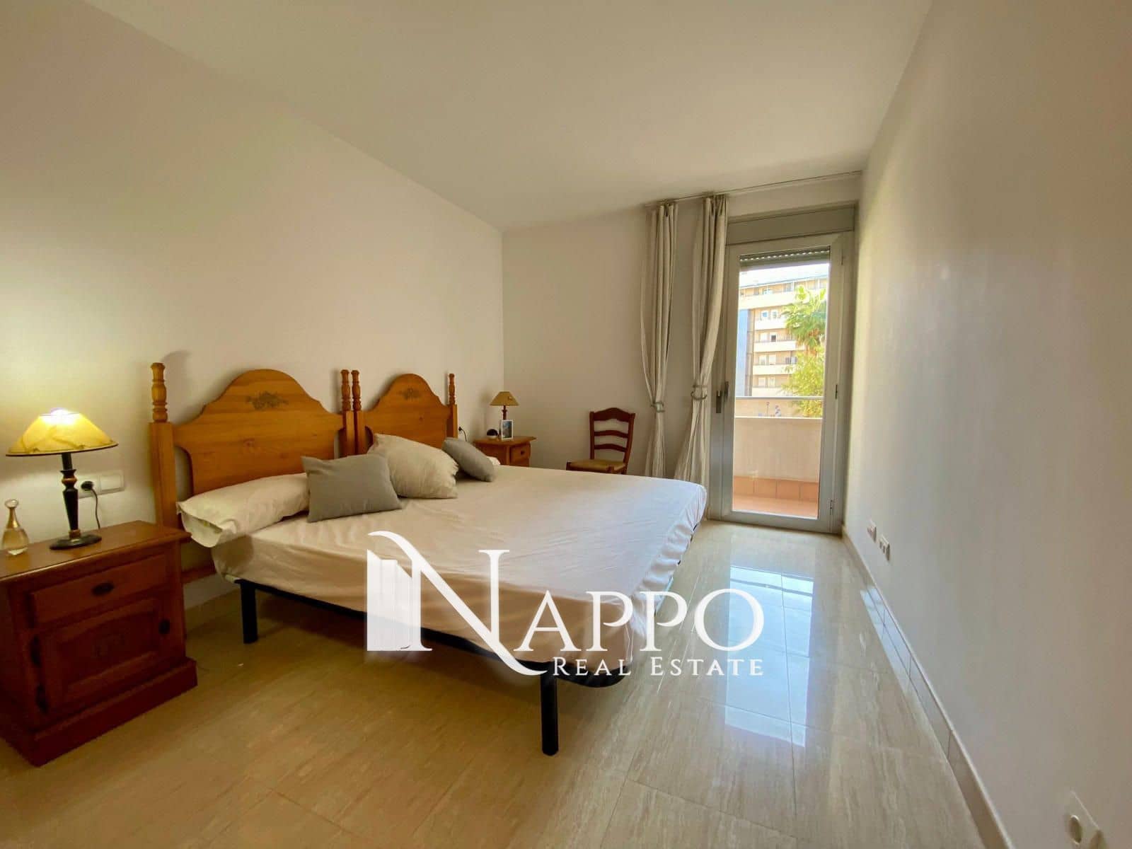 2 slaapkamer Flat te huur in Palma de Mallorca met zwembad garage - € 1.800 (Ref: 8535515)