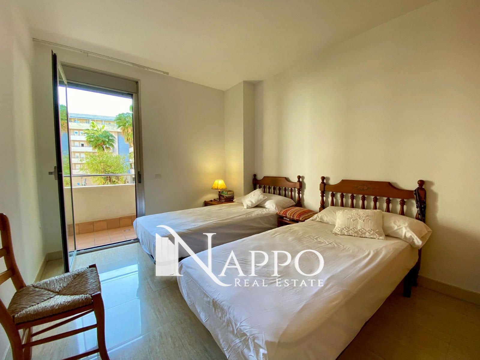 2 slaapkamer Flat te huur in Palma de Mallorca met zwembad garage - € 1.800 (Ref: 8535515)