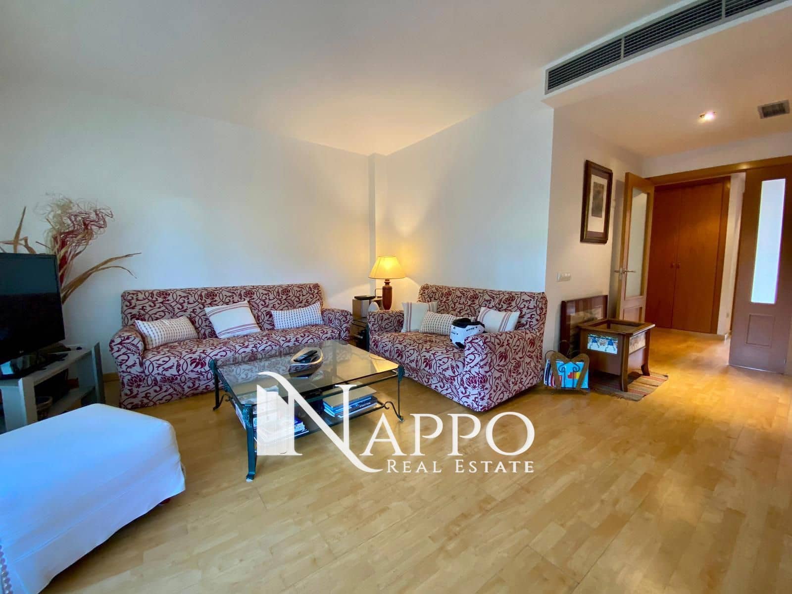 2 slaapkamer Flat te huur in Palma de Mallorca met zwembad garage - € 1.800 (Ref: 8535515)