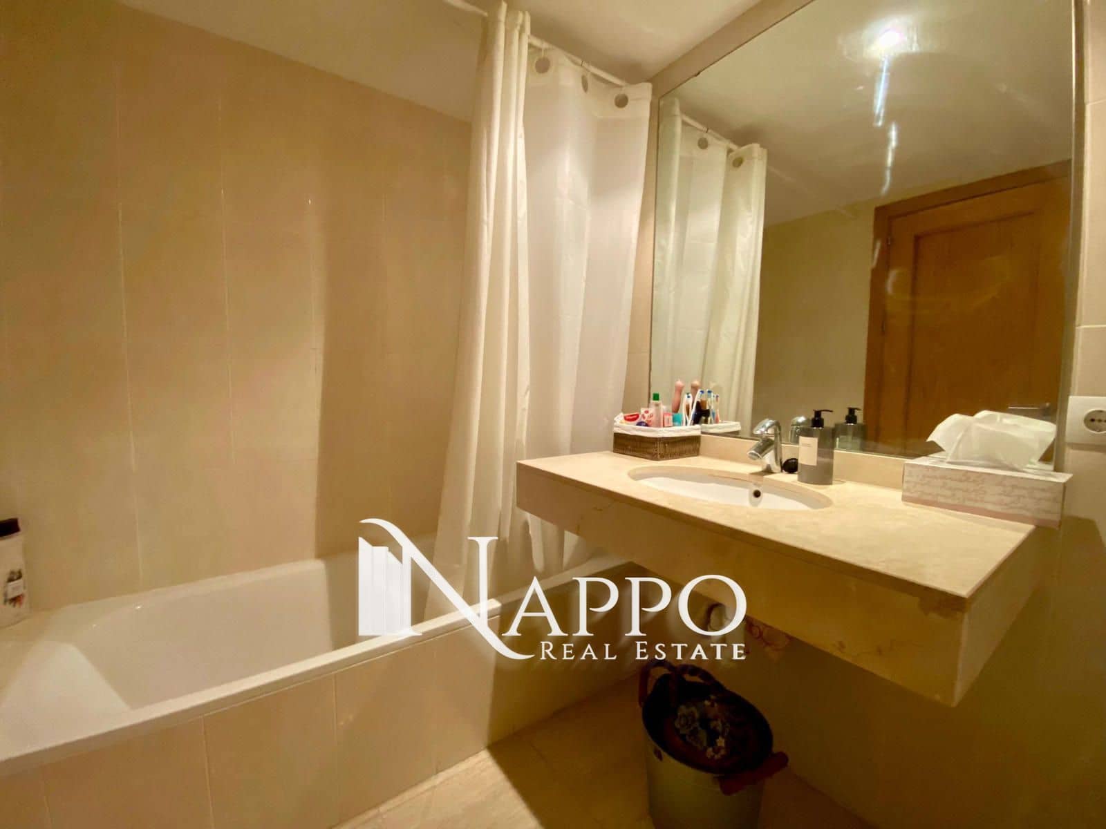 2 slaapkamer Flat te huur in Palma de Mallorca met zwembad garage - € 1.800 (Ref: 8535515)