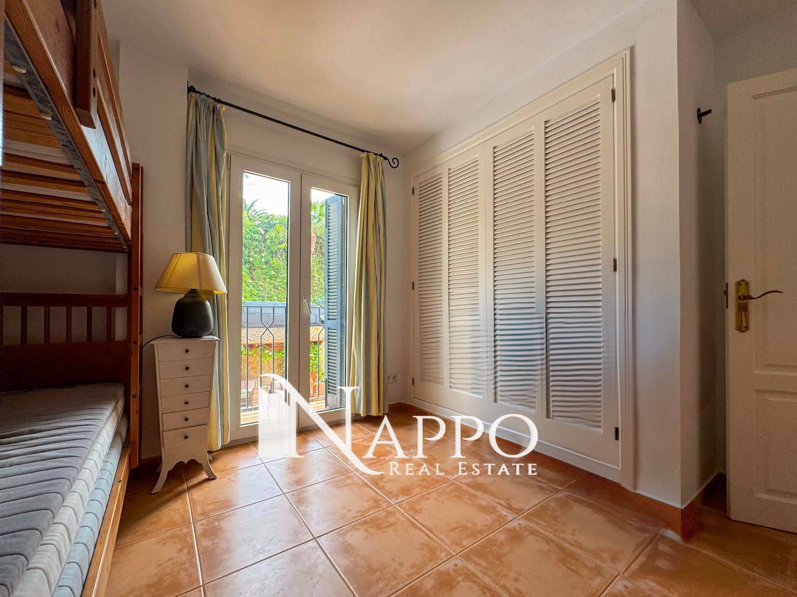 3 soverom Leilighet til salgs i Bendinat med svømmebasseng garasje - € 1 600 000 (Ref: 8574351)