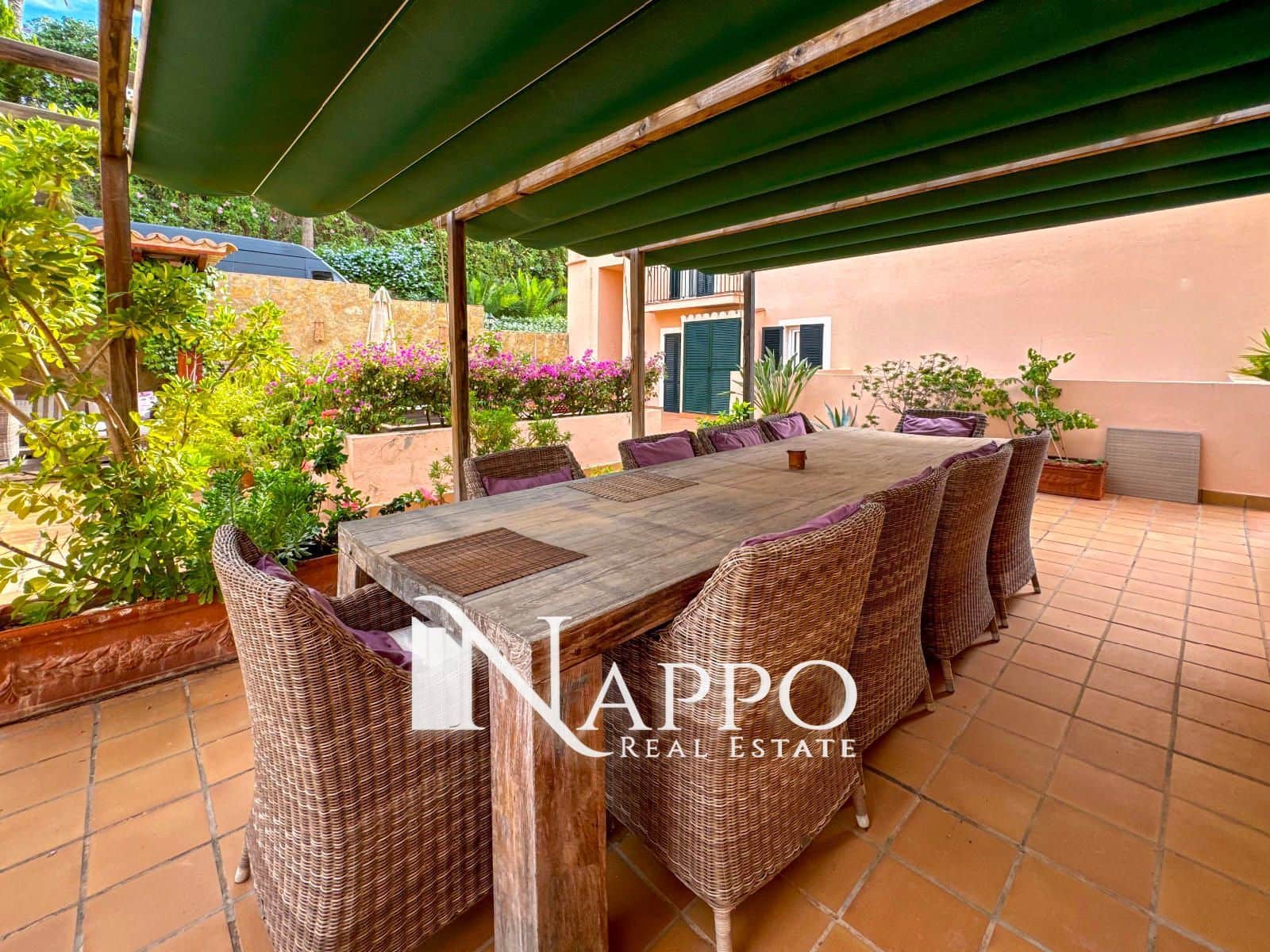 3 soverom Leilighet til salgs i Bendinat med svømmebasseng garasje - € 1 600 000 (Ref: 8574351)