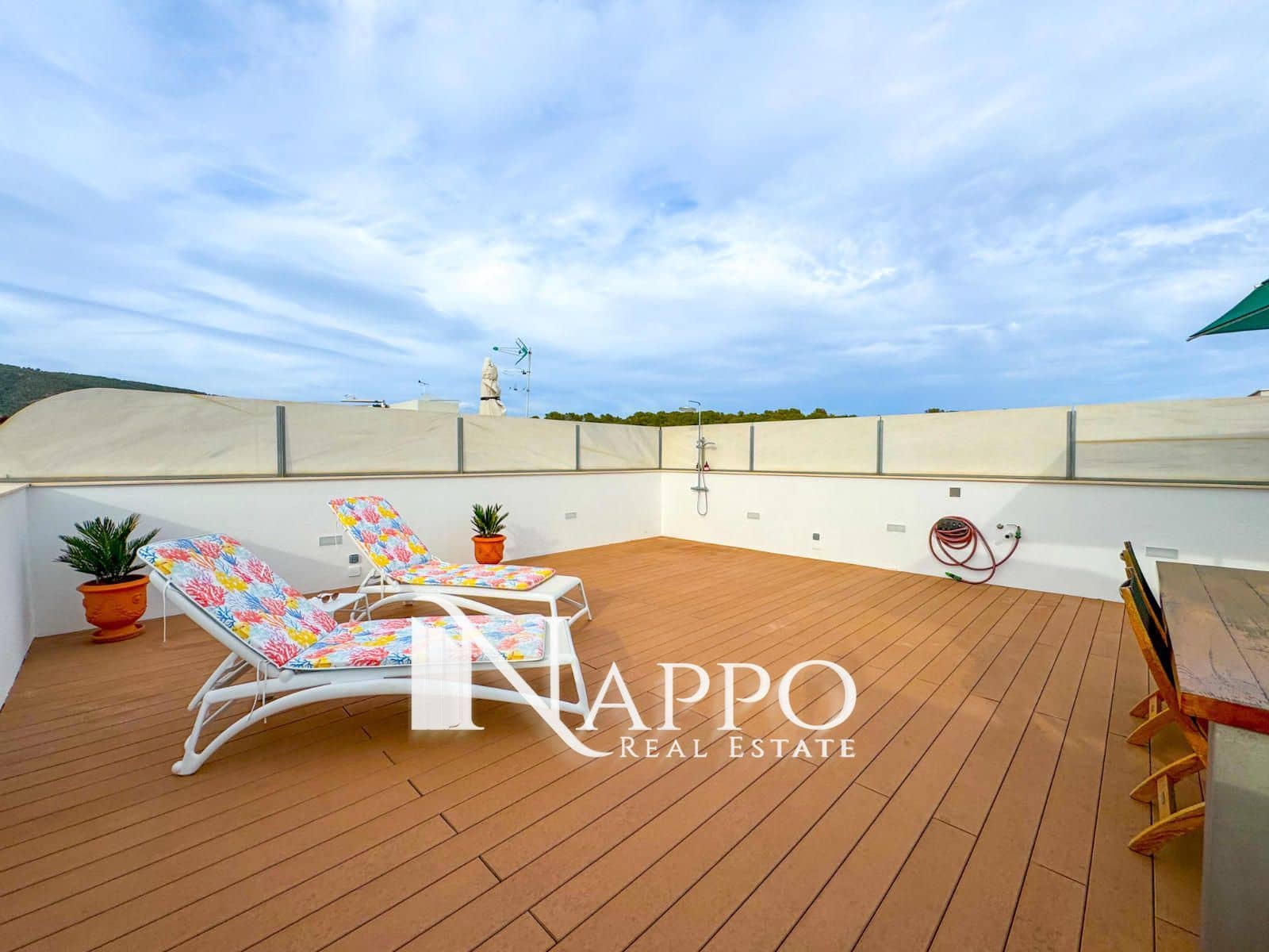 2 soveværelse Penthouse til salg i Bendinat med swimmingpool garage - € 2.225.000 (Ref: 8578541)