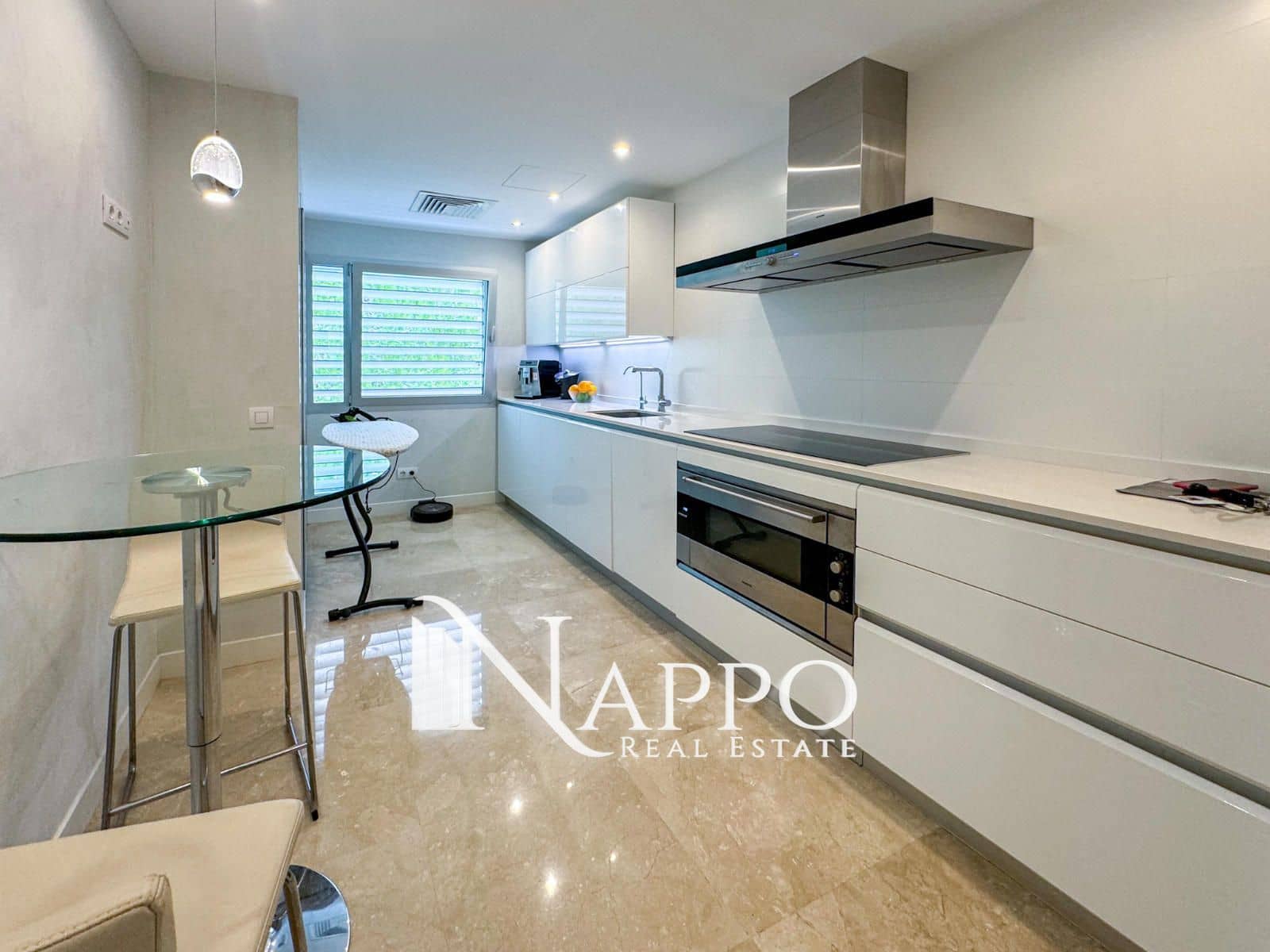 2 soveværelse Penthouse til salg i Bendinat med swimmingpool garage - € 2.225.000 (Ref: 8578541)