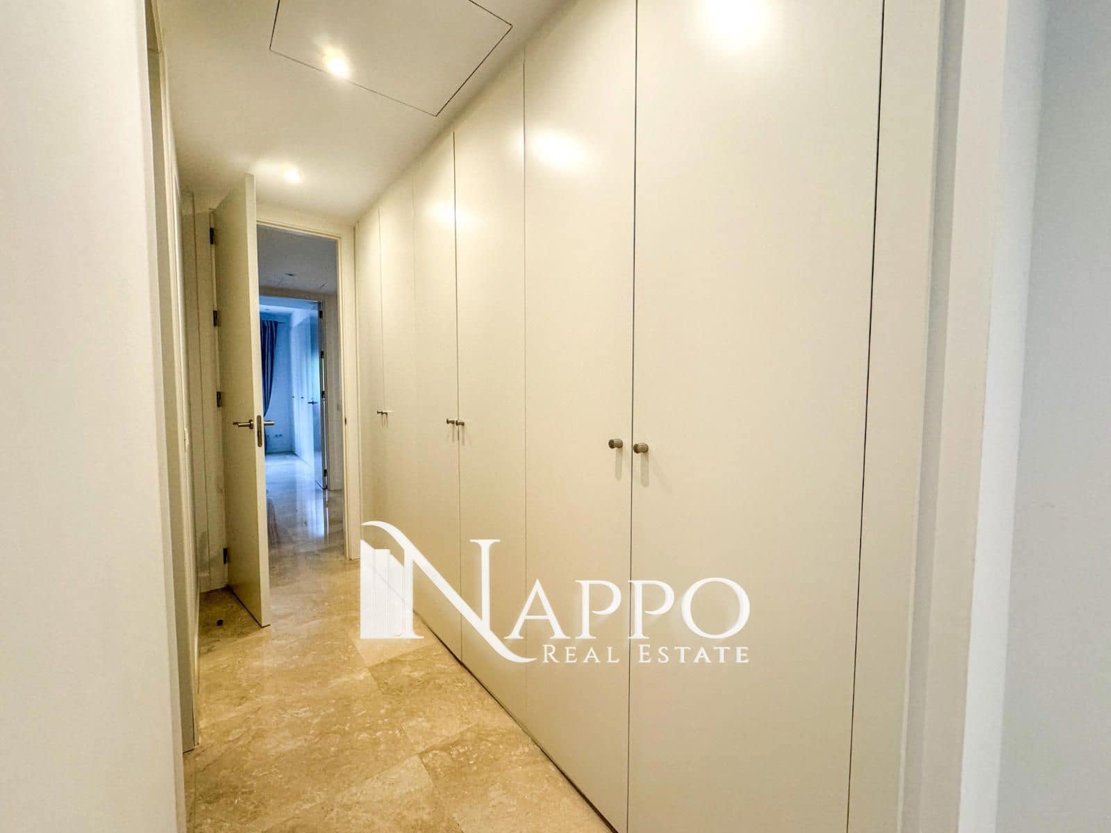 2 soveværelse Penthouse til salg i Bendinat med swimmingpool garage - € 2.225.000 (Ref: 8578541)