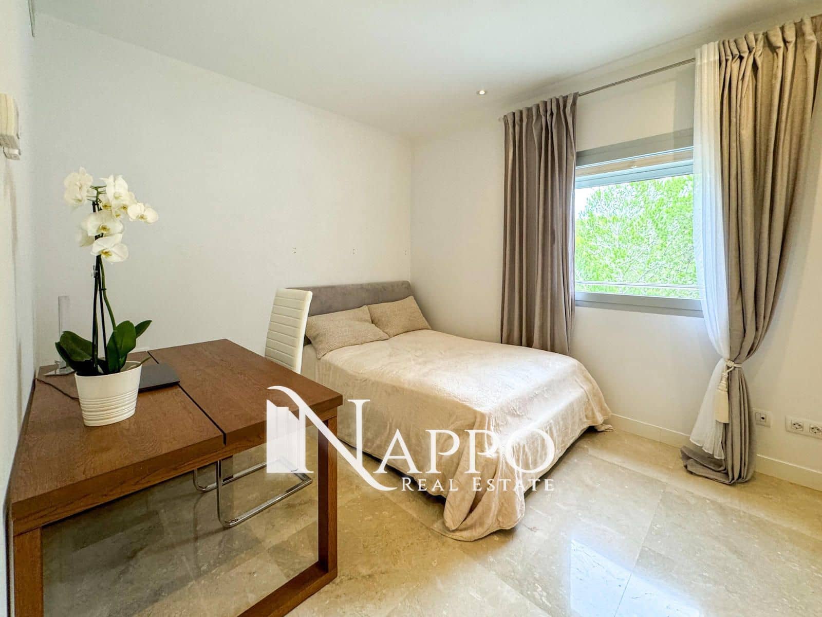 2 soveværelse Penthouse til salg i Bendinat med swimmingpool garage - € 2.225.000 (Ref: 8578541)