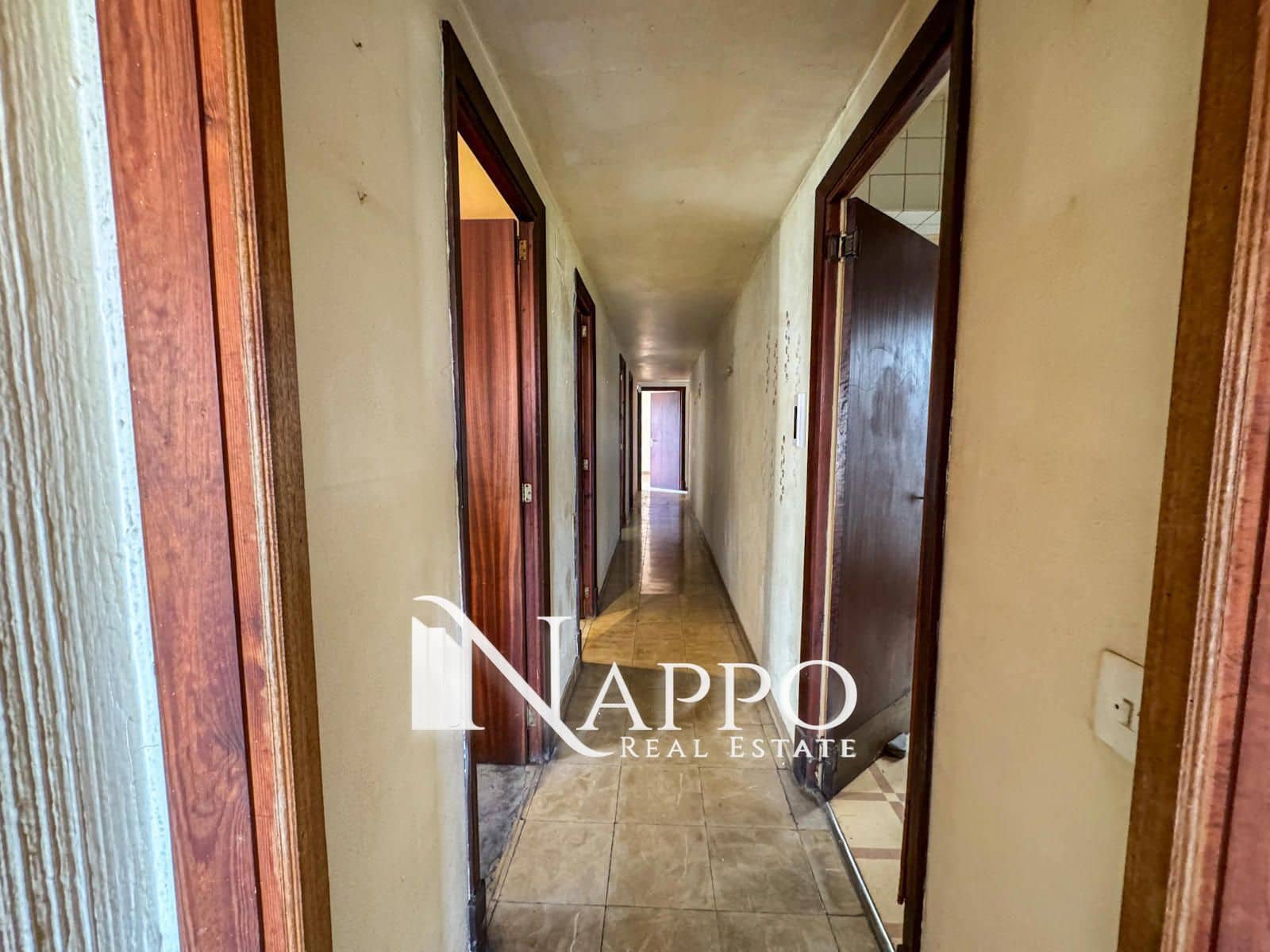 5 bedroom Flat for sale in Palma de Mallorca - € 899,000 (Ref: 8583292)