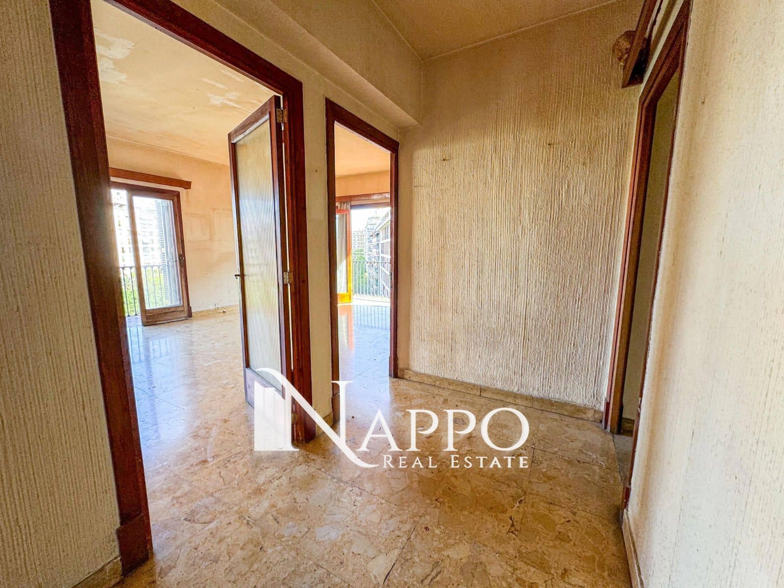 5 bedroom Flat for sale in Palma de Mallorca - € 899,000 (Ref: 8583292)