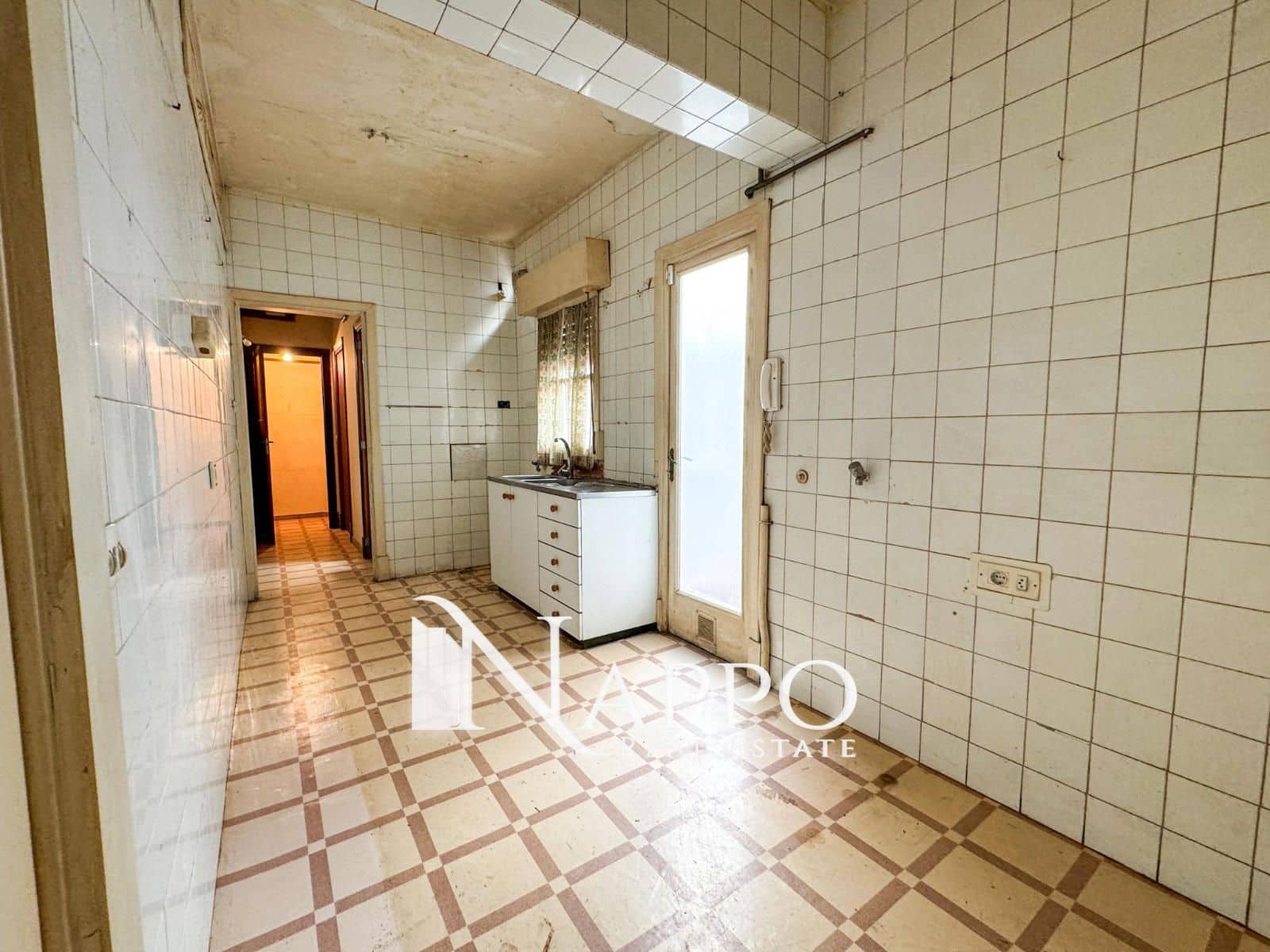 5 bedroom Flat for sale in Palma de Mallorca - € 899,000 (Ref: 8583292)