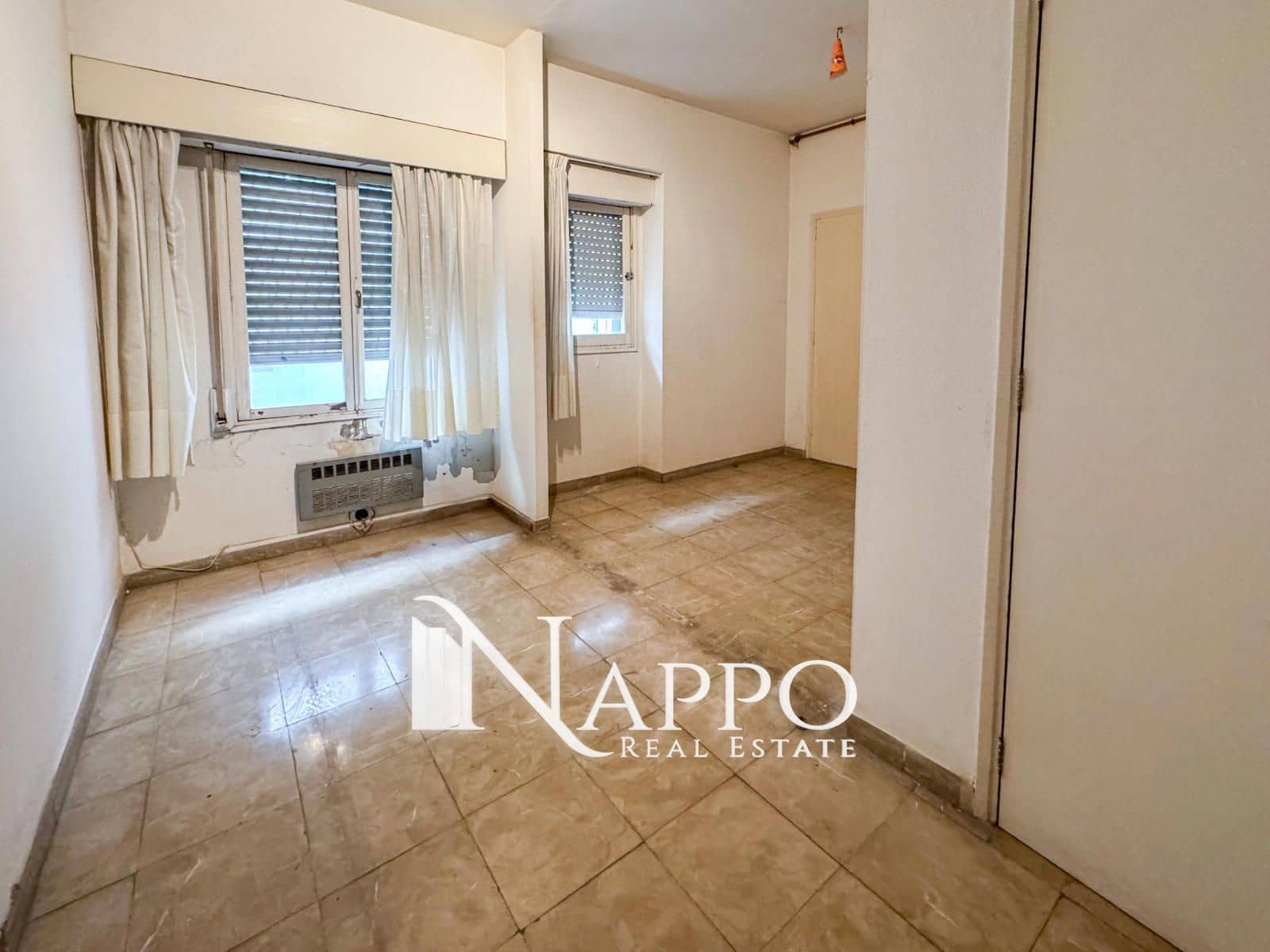 5 bedroom Flat for sale in Palma de Mallorca - € 899,000 (Ref: 8583292)