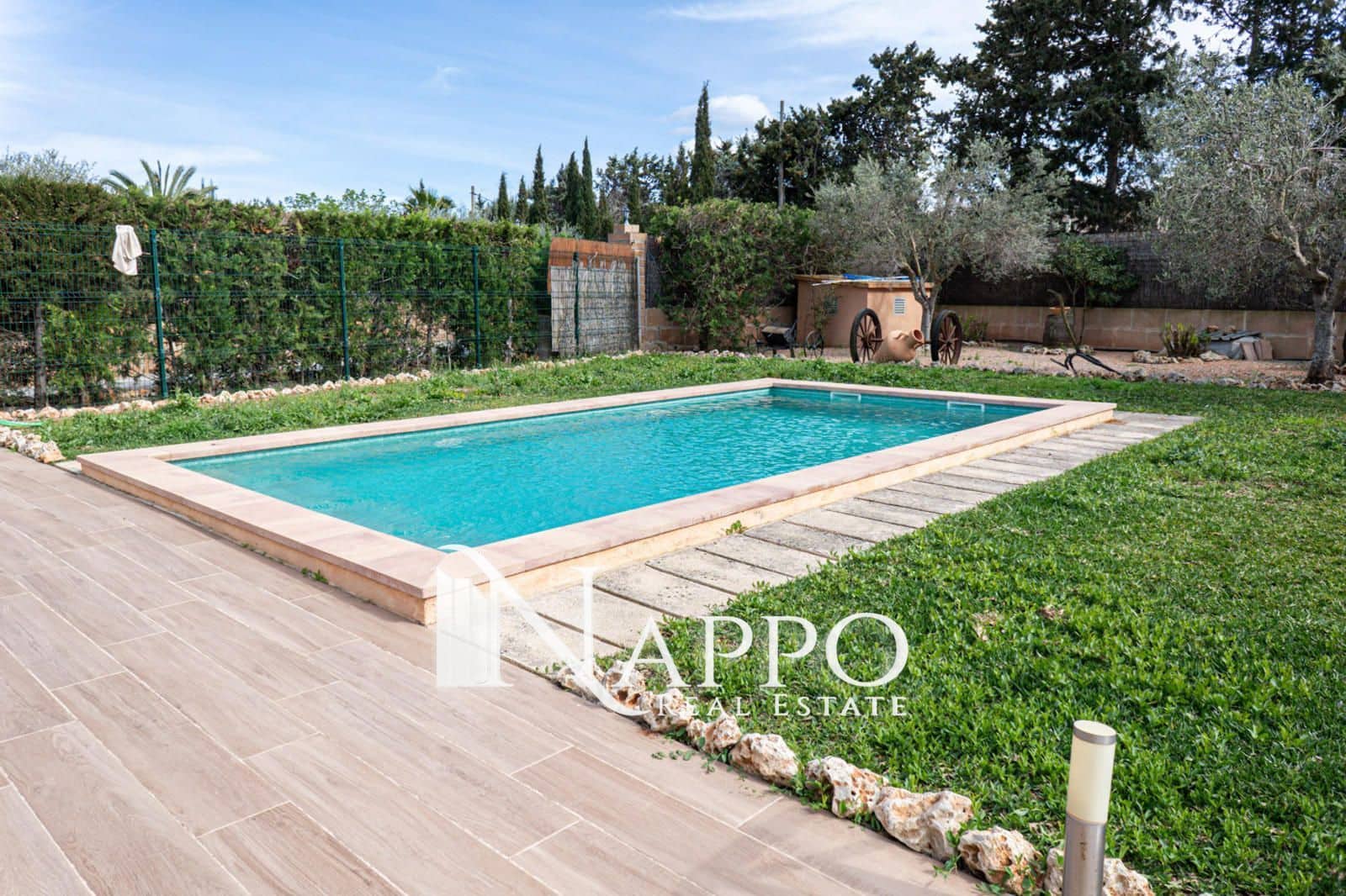 Chalet de 1 habitación en Alcúdia en alquiler con piscina garaje - 1.900 € (Ref: 8585545)