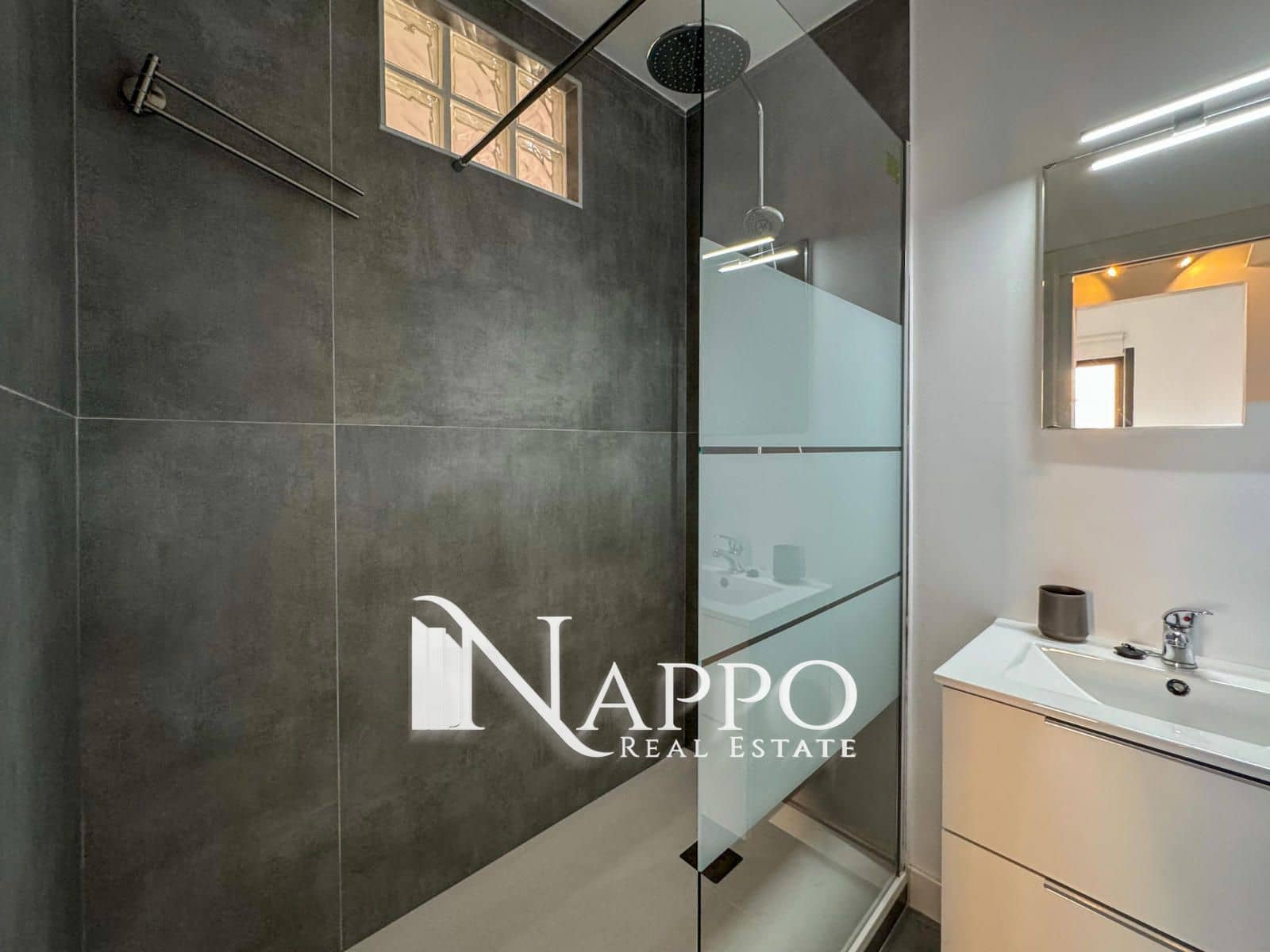 Penthouse de 3 chambres à louer à Palma de Mallorca avec garage - 2 500 € (Ref: 8604941)