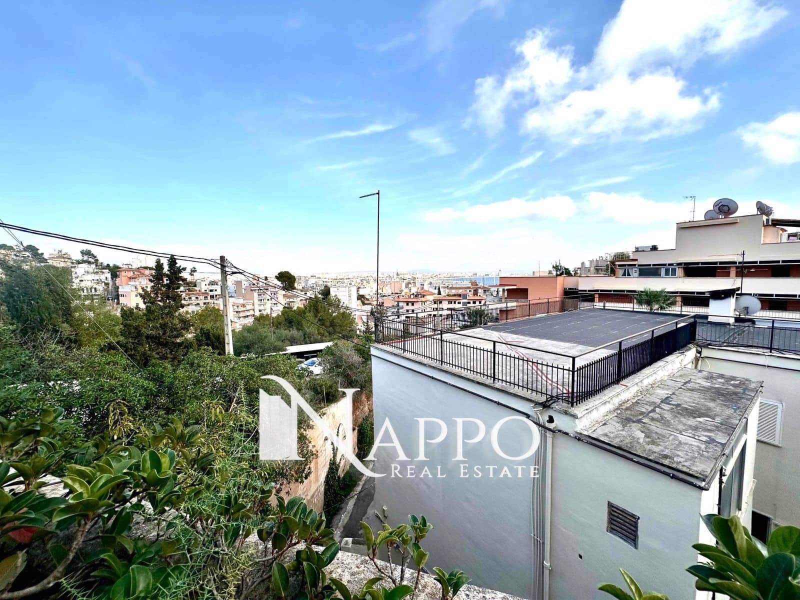 2 Zimmer Wohnung zu vermieten in Palma de Mallorca mit Pool Garage - 2.500 € (Ref: 8683422)