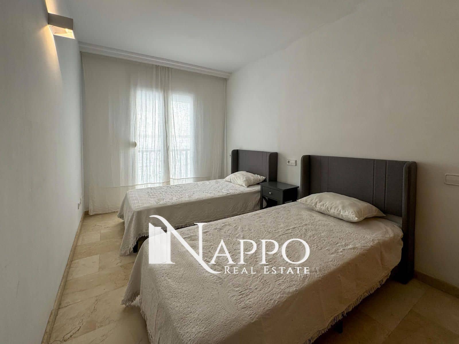 3 soverom Hus til leie i Palma de Mallorca med garasje - € 1 950 (Ref: 8685097)
