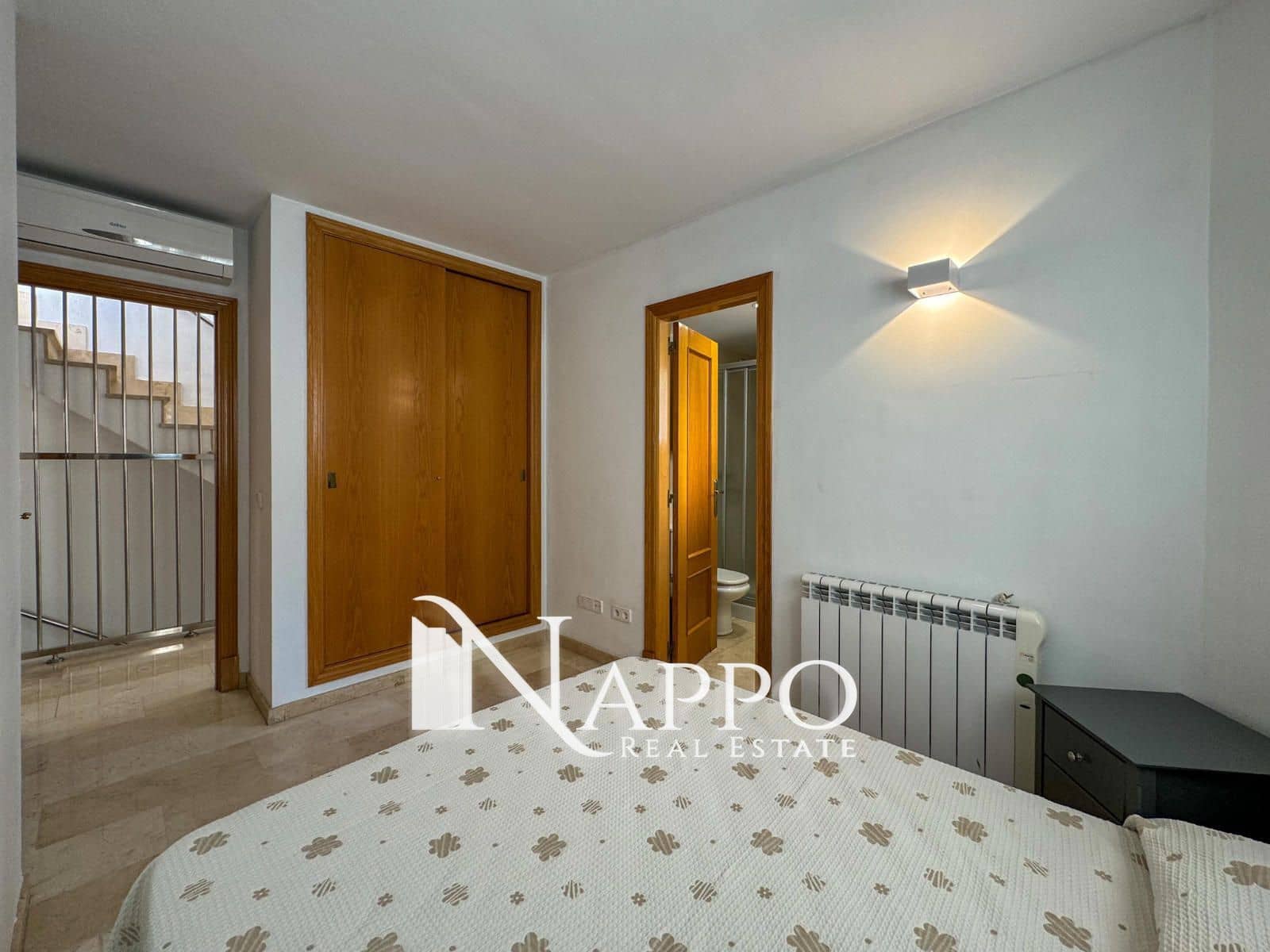 3 soverom Hus til leie i Palma de Mallorca med garasje - € 1 950 (Ref: 8685097)