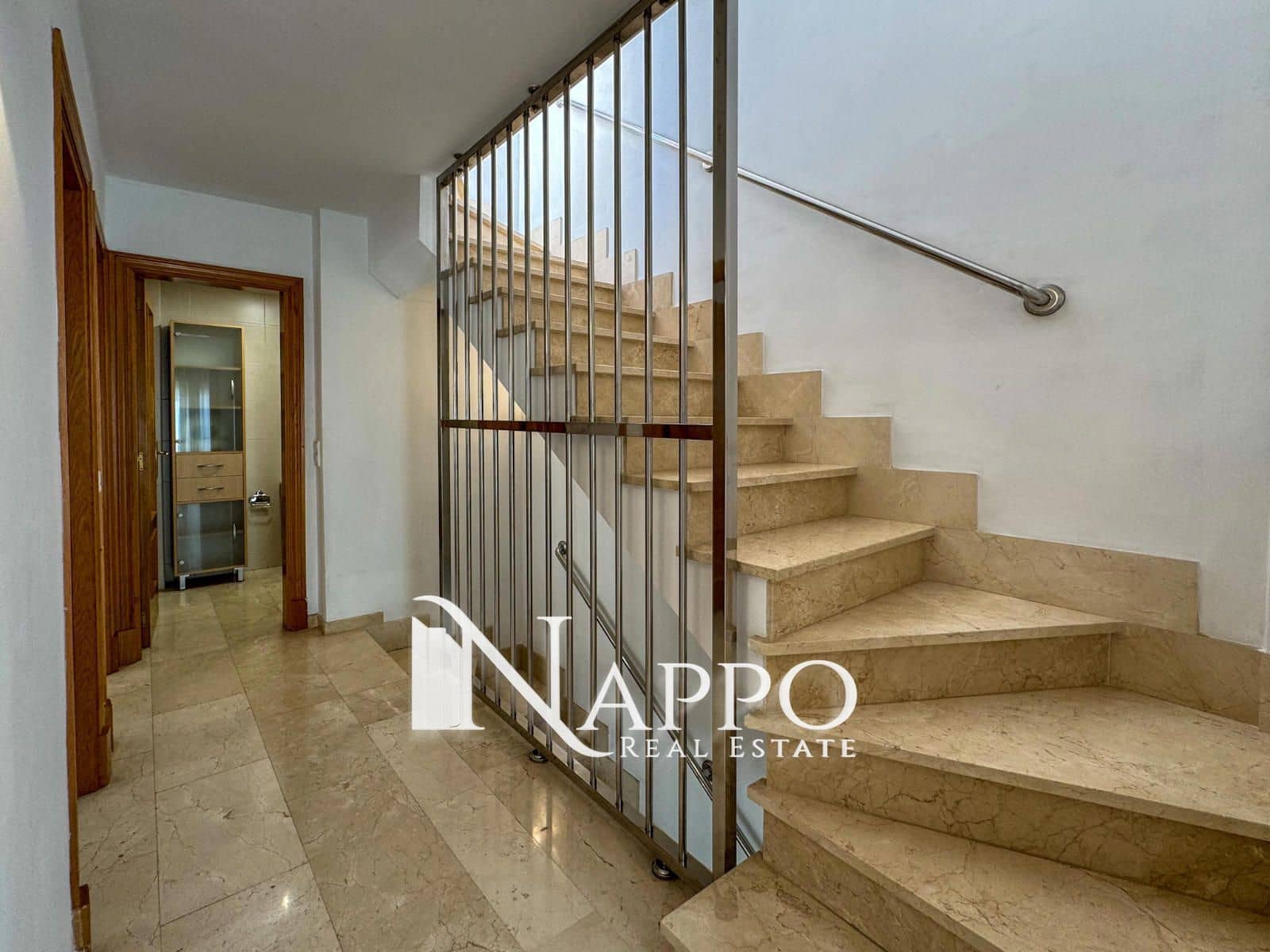 3 soverom Hus til leie i Palma de Mallorca med garasje - € 1 950 (Ref: 8685097)