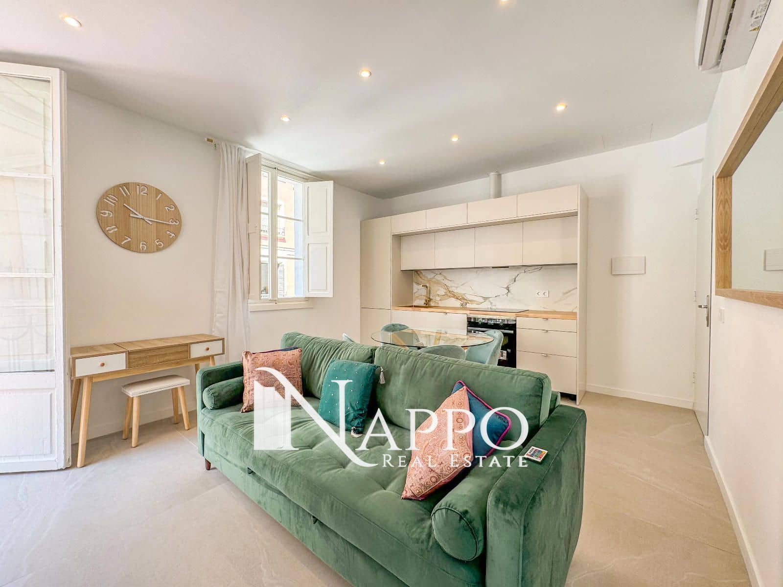 1 makuuhuone Kattohuoneisto vuokrattavana paikassa Palma de Mallorca - 1 700 € (Ref: 8734279)