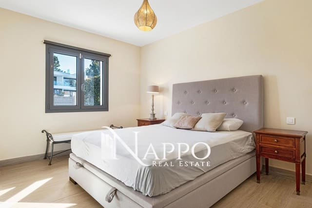 4 sypialnia Willa na sprzedaż w Santa Ponsa, Calvià z basenem garażem - 3 500 000 € (Ref: 8756540)