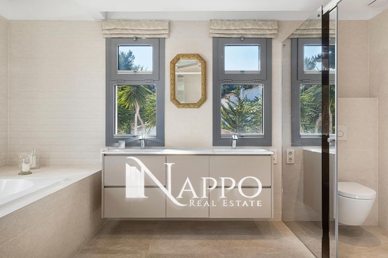 4 sypialnia Willa na sprzedaż w Santa Ponsa z basenem garażem - 3 500 000 € (Ref: 8756540)