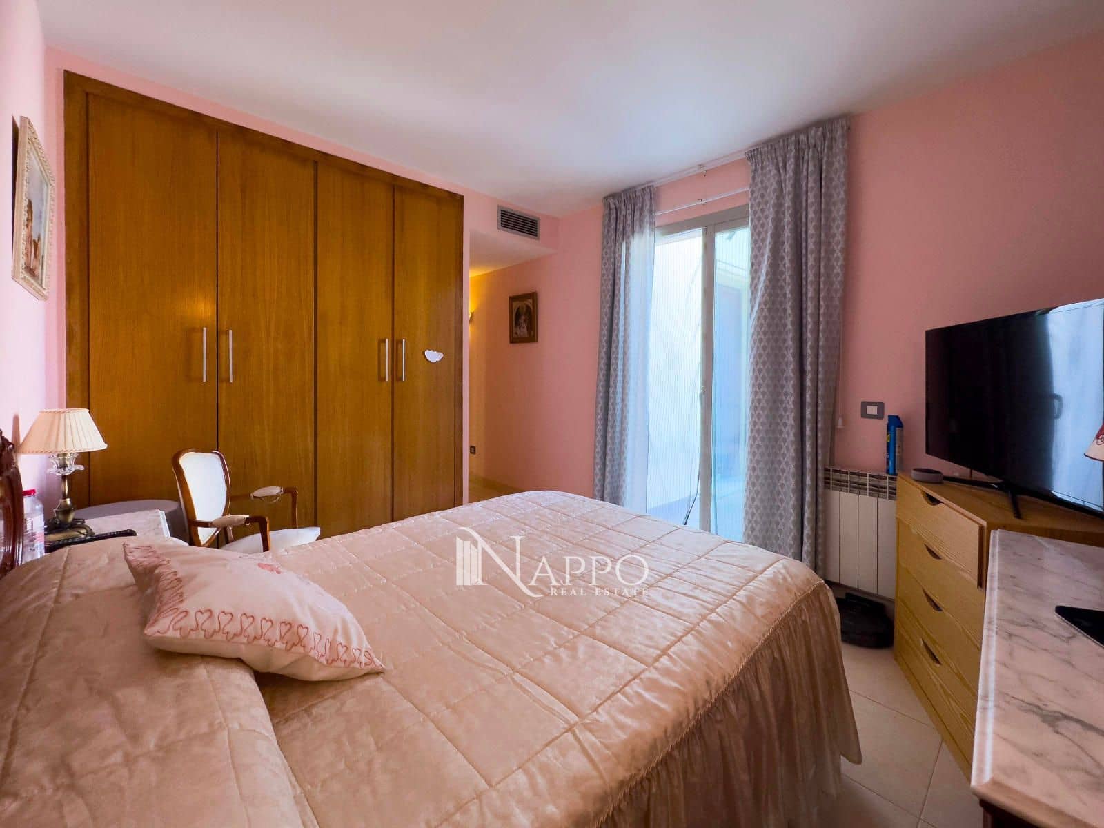 4 soveværelse Byhus til salg i Palma de Mallorca med swimmingpool garage - € 839.000 (Ref: 8810779)