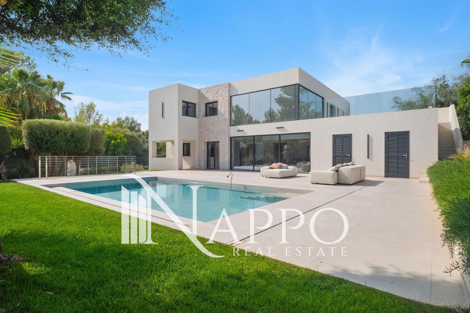 6 soveværelse Villa til salg i Santa Ponsa med swimmingpool garage - € 4.495.000 (Ref: 8820464)