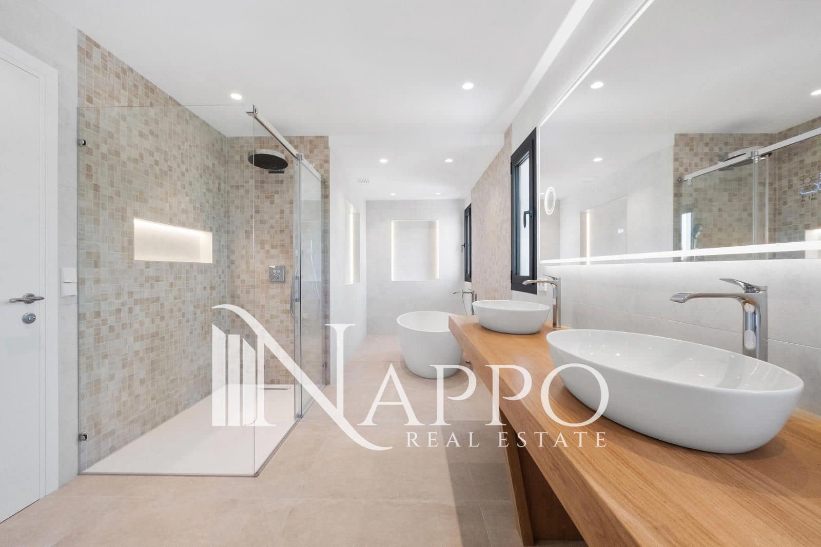 6 soveværelse Villa til salg i Santa Ponsa med swimmingpool garage - € 4.495.000 (Ref: 8820464)