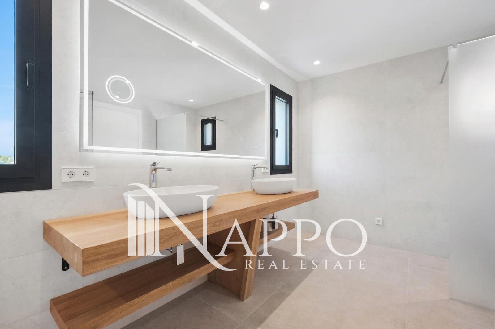 6 soveværelse Villa til salg i Santa Ponsa med swimmingpool garage - € 4.495.000 (Ref: 8820464)