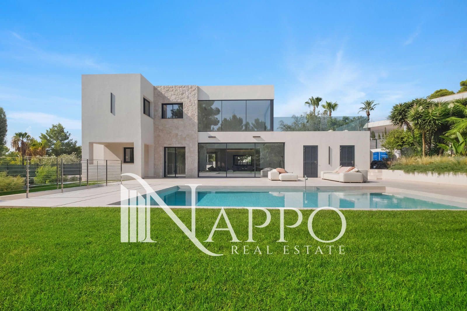 6 soveværelse Villa til salg i Santa Ponsa med swimmingpool garage - € 4.495.000 (Ref: 8820464)