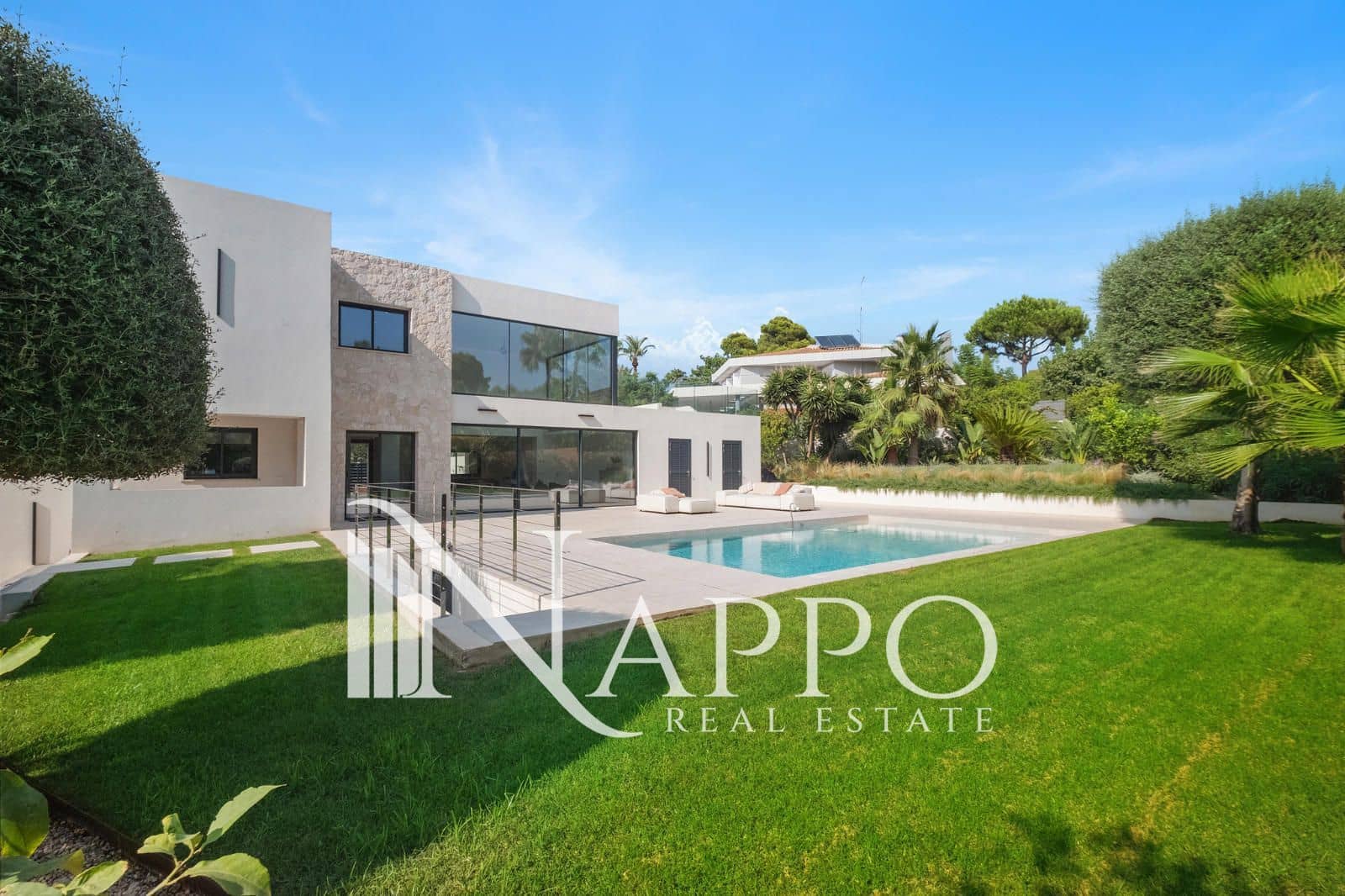 6 soveværelse Villa til salg i Santa Ponsa med swimmingpool garage - € 4.495.000 (Ref: 8820464)