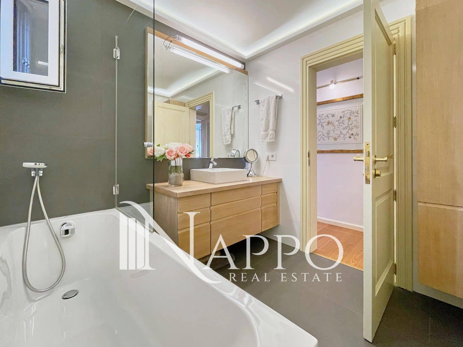 4 soveværelse Penthouse til salg i Palma de Mallorca med garage - € 1.250.000 (Ref: 8820465)