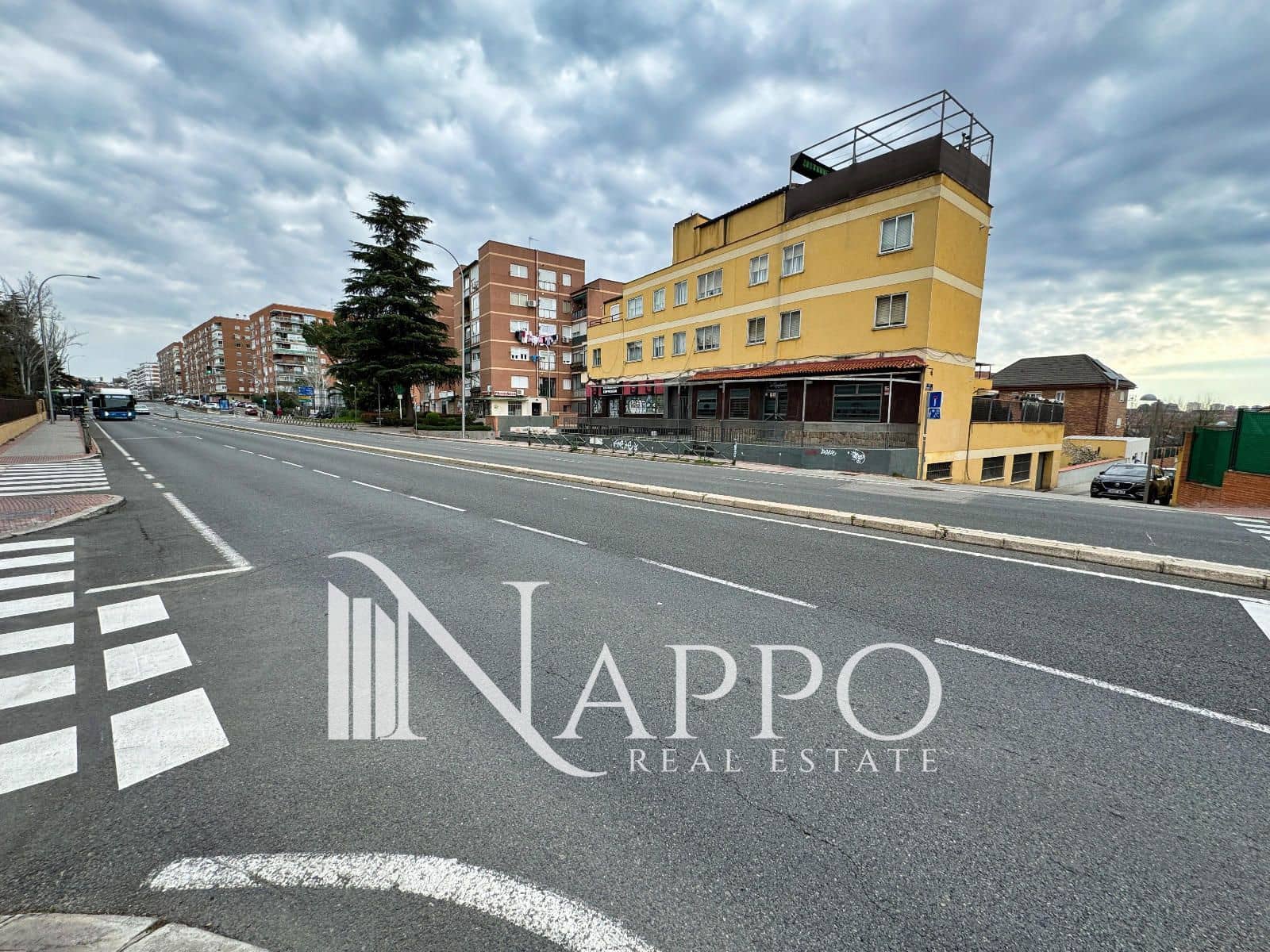 Erhverv til salg i Madrid by - € 990.000 (Ref: 8848769)